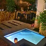 Veleta Prive : Con Mini Piscina Апартаменты Торевьиа